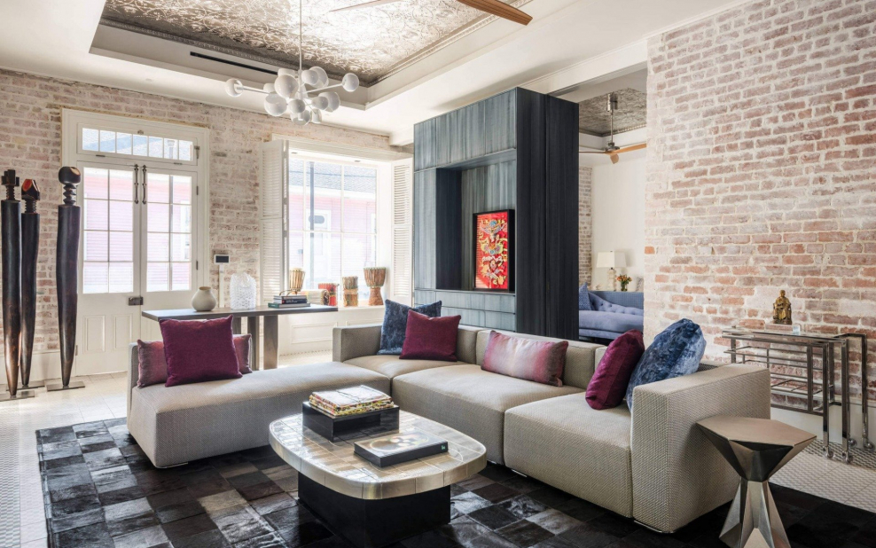 Смесь классики и современного стиля в интерьере