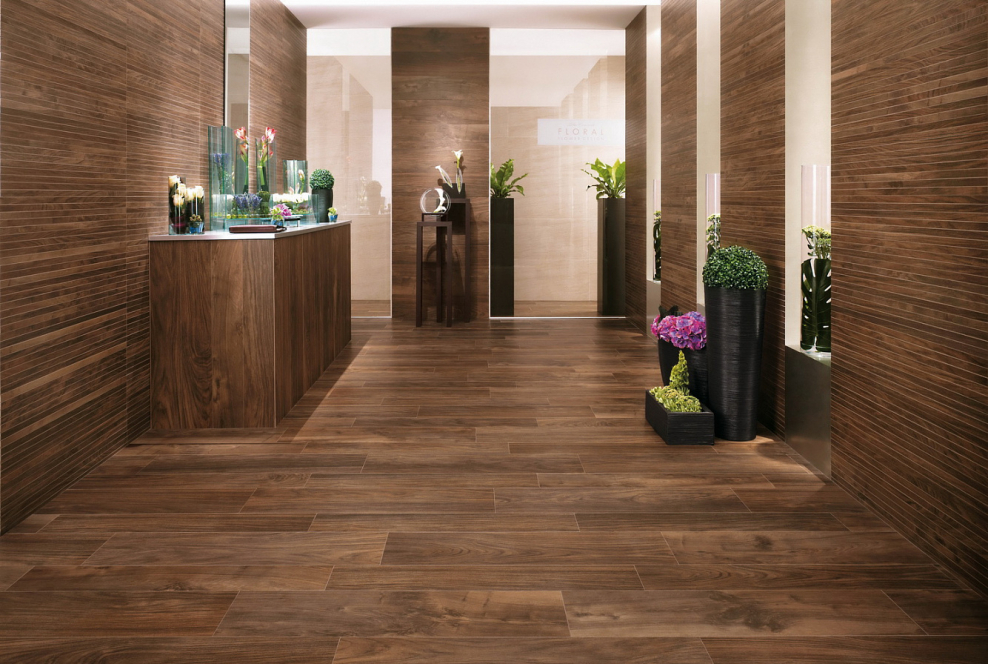 Ламинат на стену