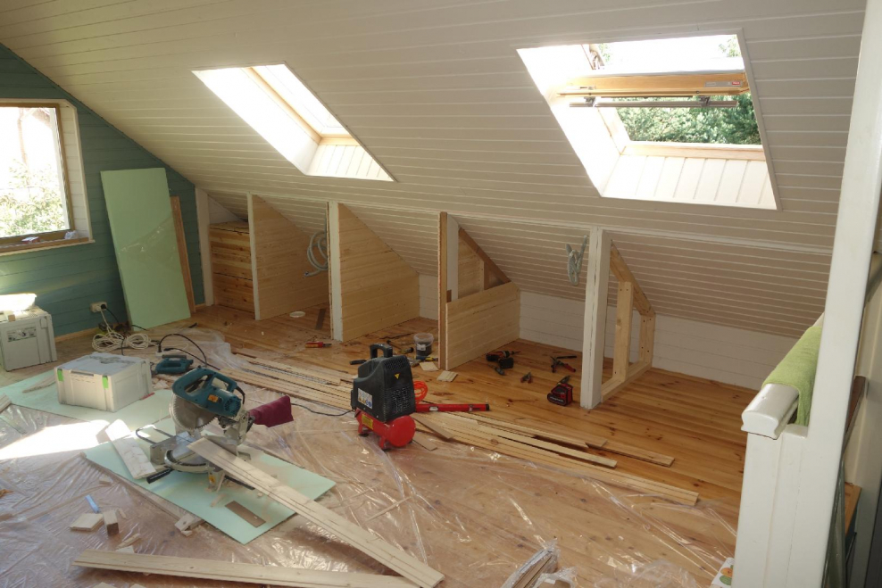 Мансардный этаж с вальмовой крышей