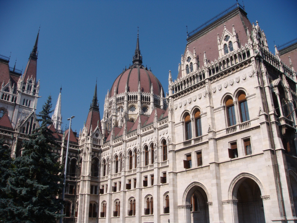 Неоготика в архитектуре 19 века