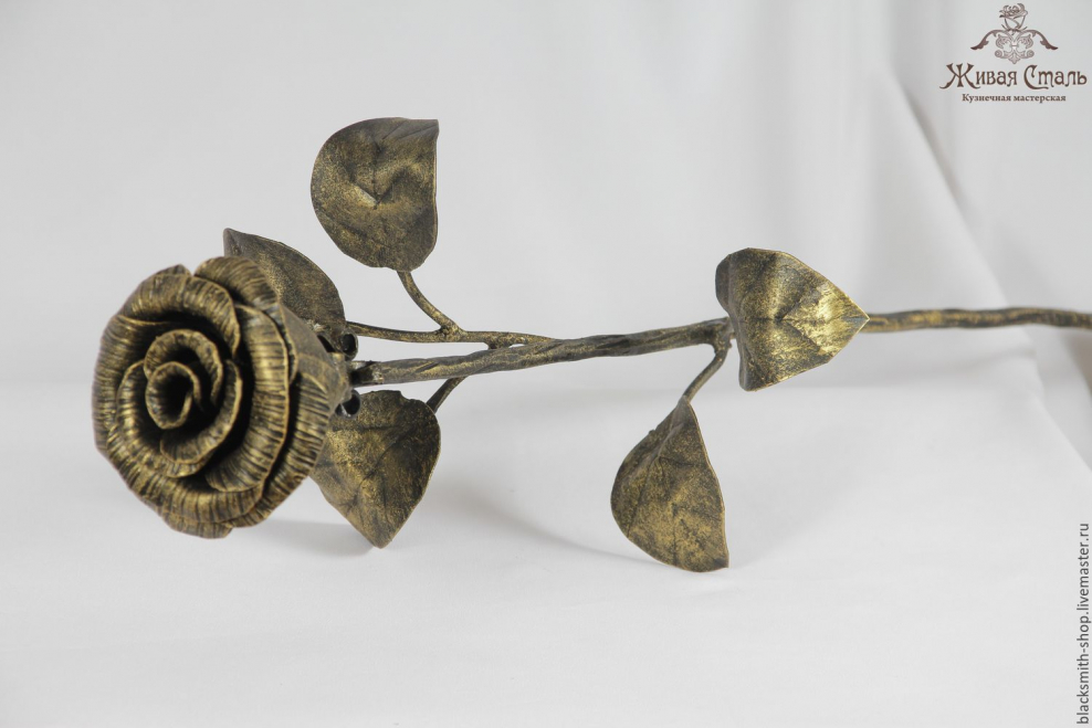 Кованые розы маленькие бутоны