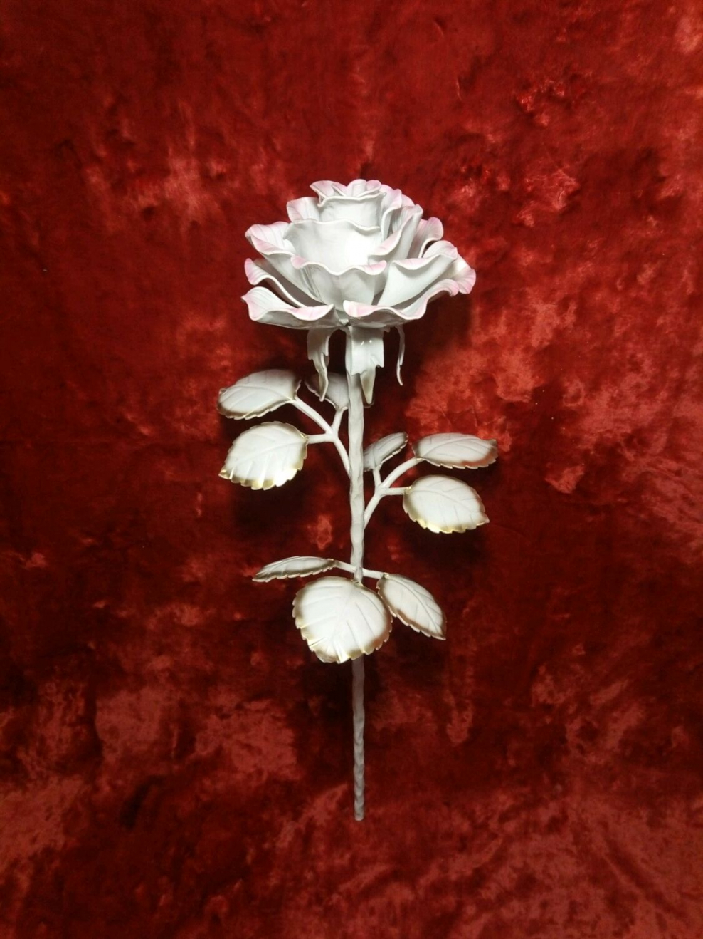 Кованая роза