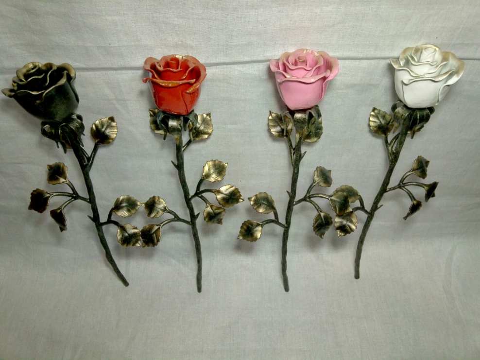 Кованая роза