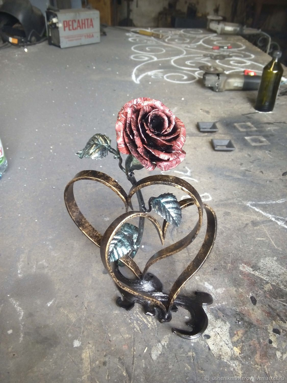 Кованые розы Лысякова