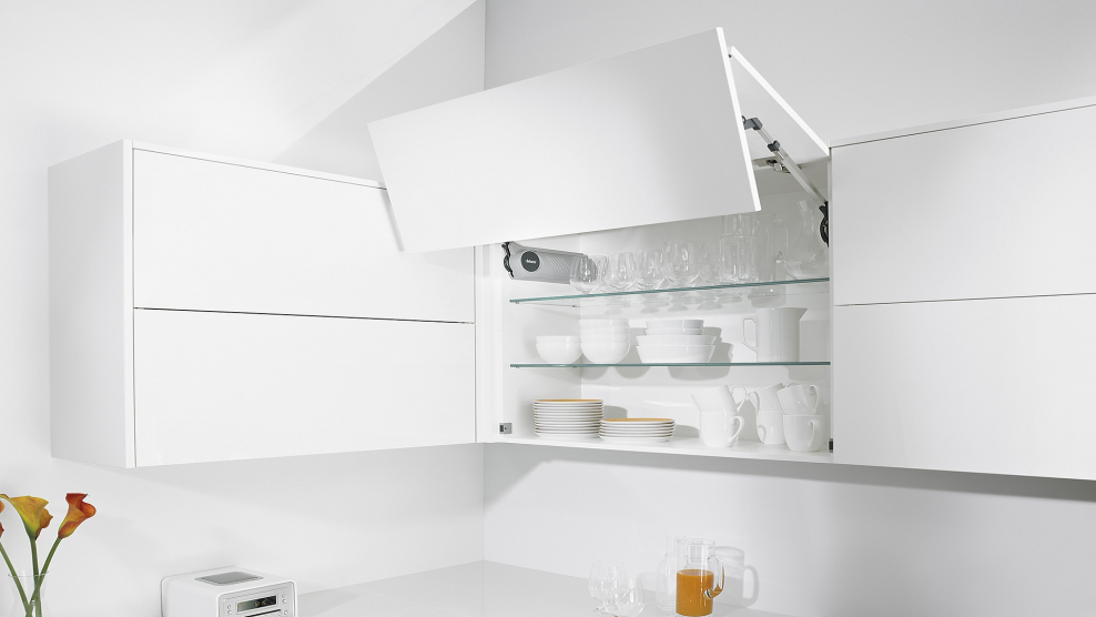 Aventos HF 83 градуса