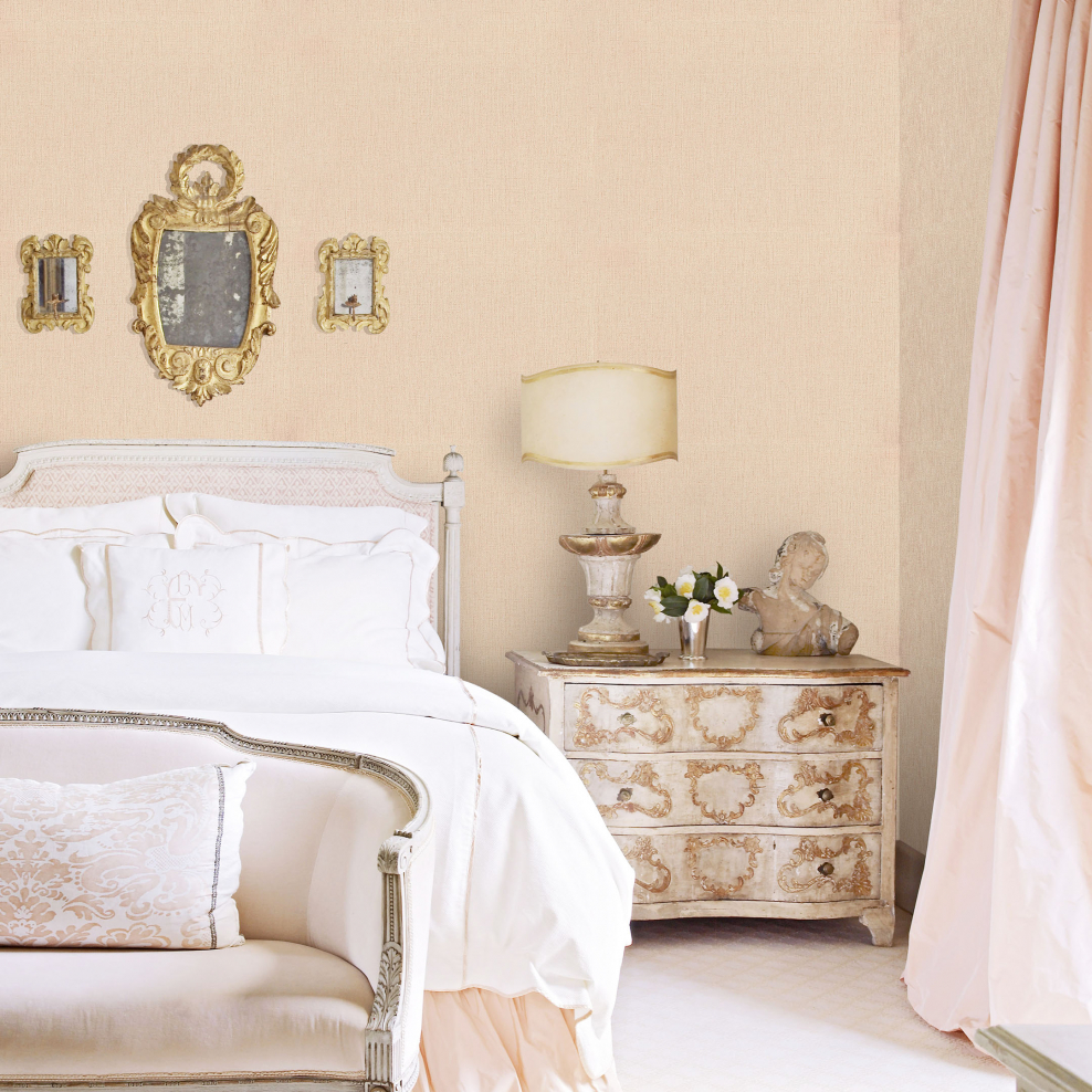 Спальня в пастельных тонах