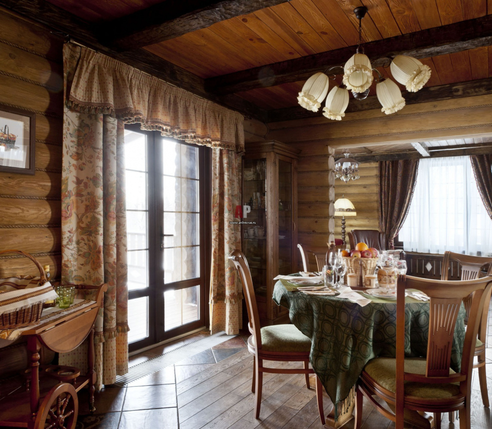 Шторы в деревянный дом в русском стиле