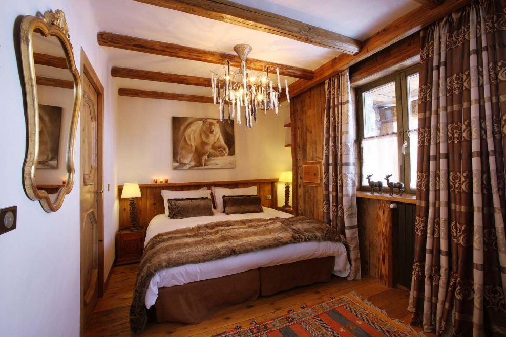 Спальня в баварском стиле