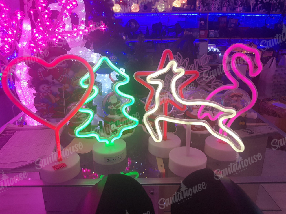 Неоновые лампы в декоре