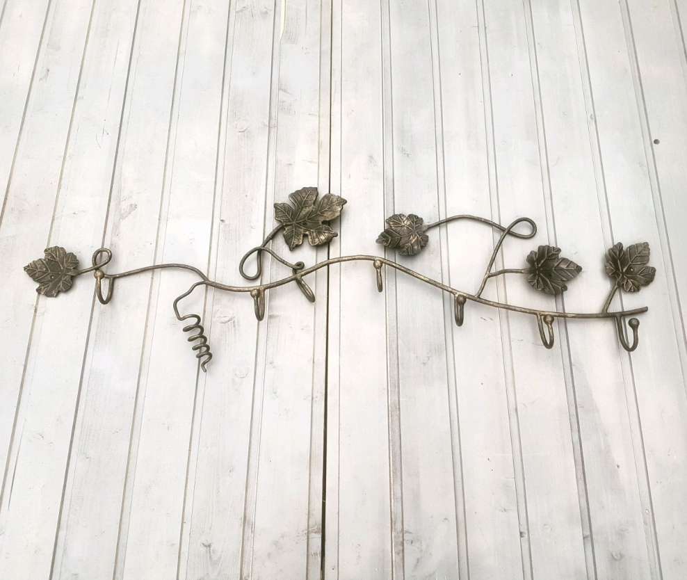 Кованые вешалки в прихожую