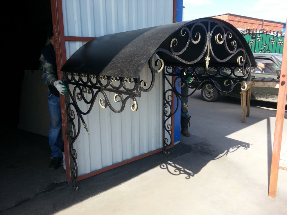 Кованые козырьки