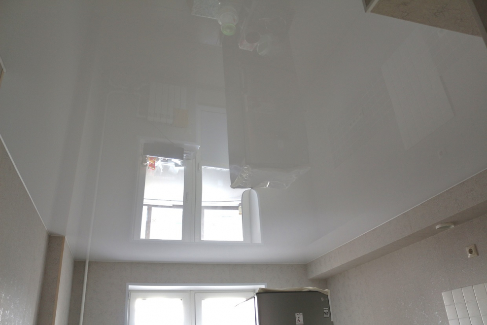 Натяжной потолок из ПВХ