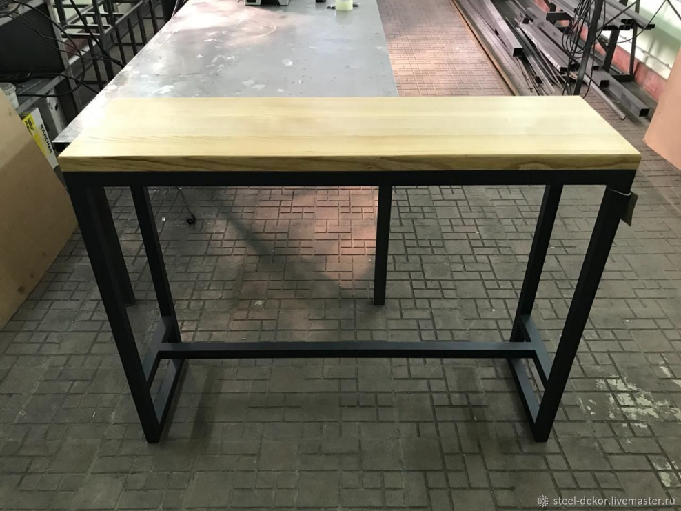 Барная стойка из металла