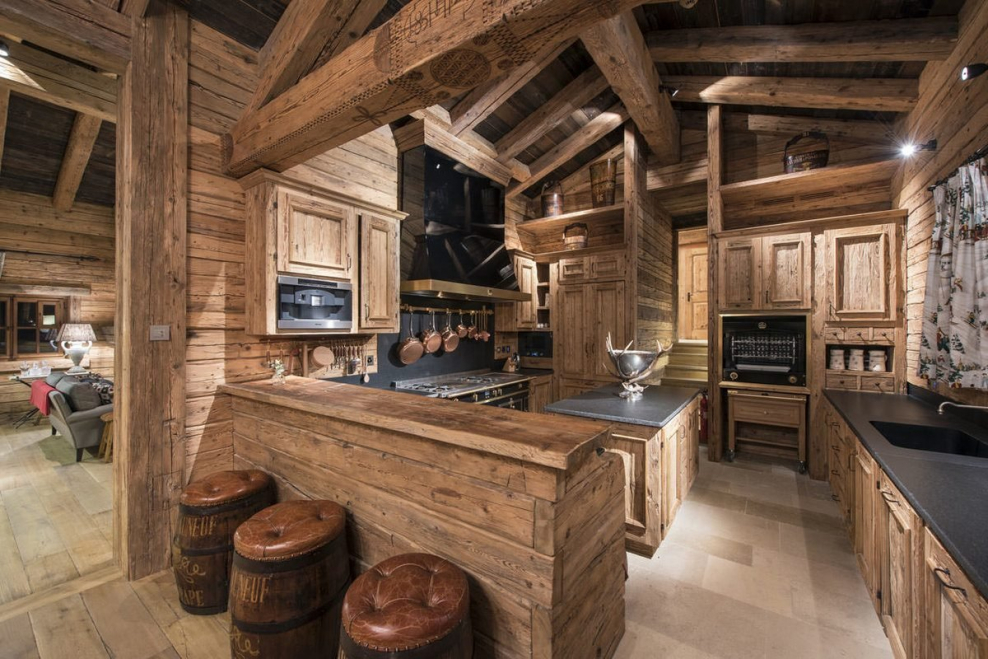 Кухня в стиле Шале