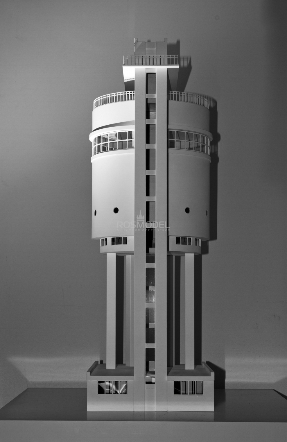 Белая башня (1929-1931)