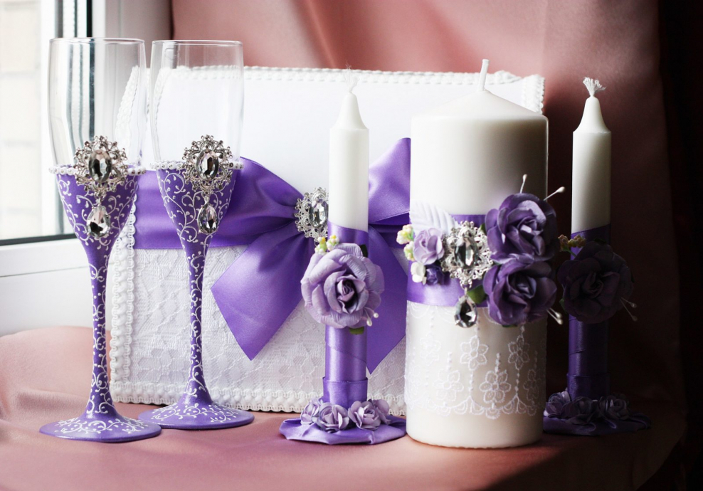 Украшение свадебных аксессуаров