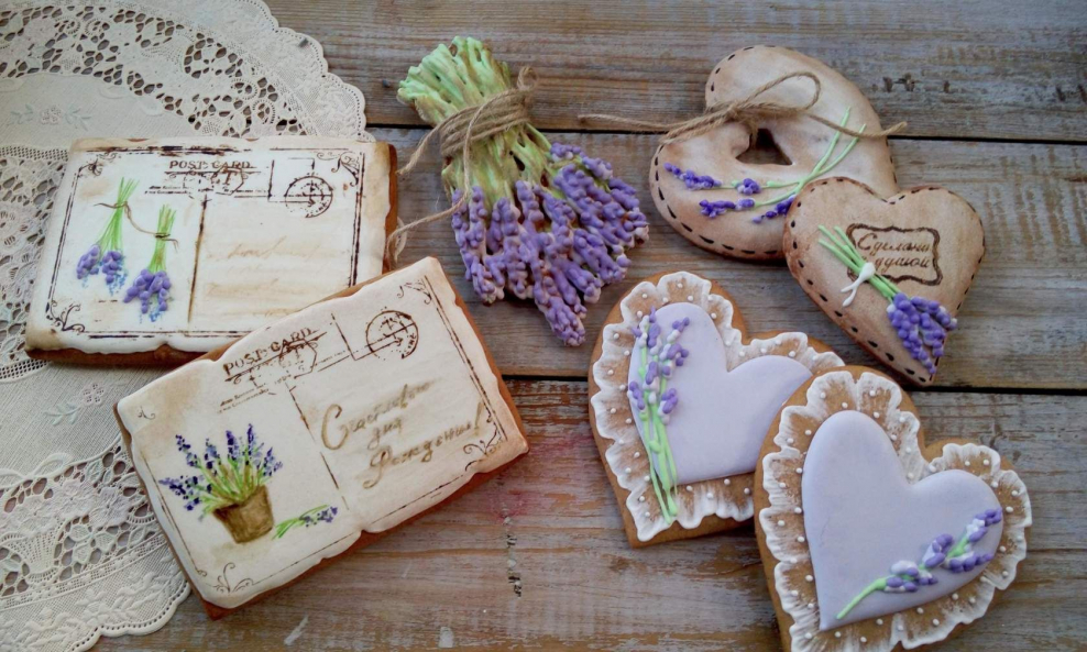 Декупаж деревянных сердечек