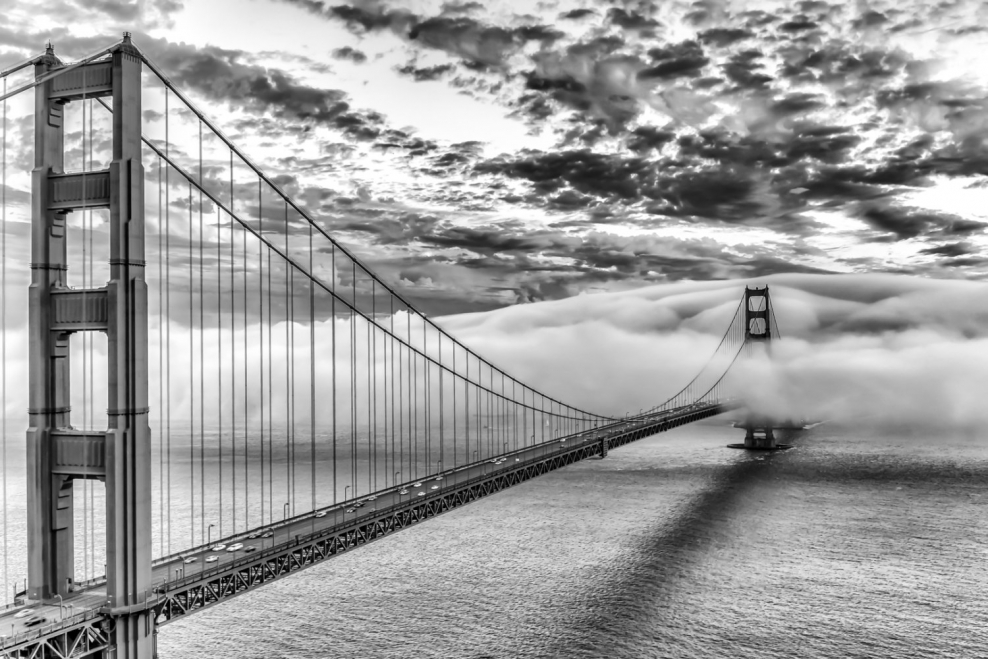 Городской пейзаж на стене