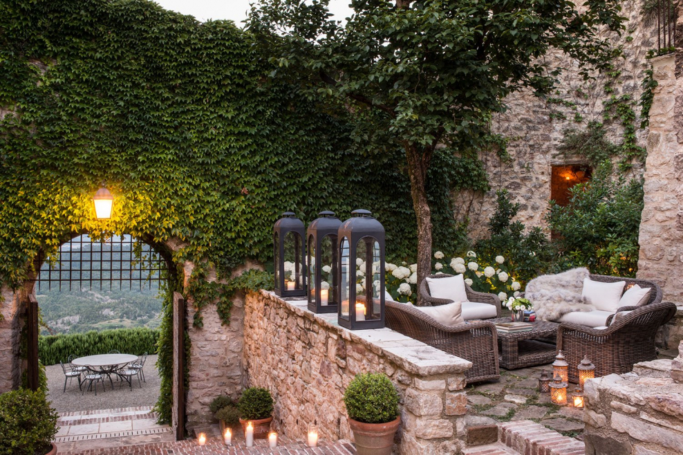 Средиземноморский итальянский стиль сада