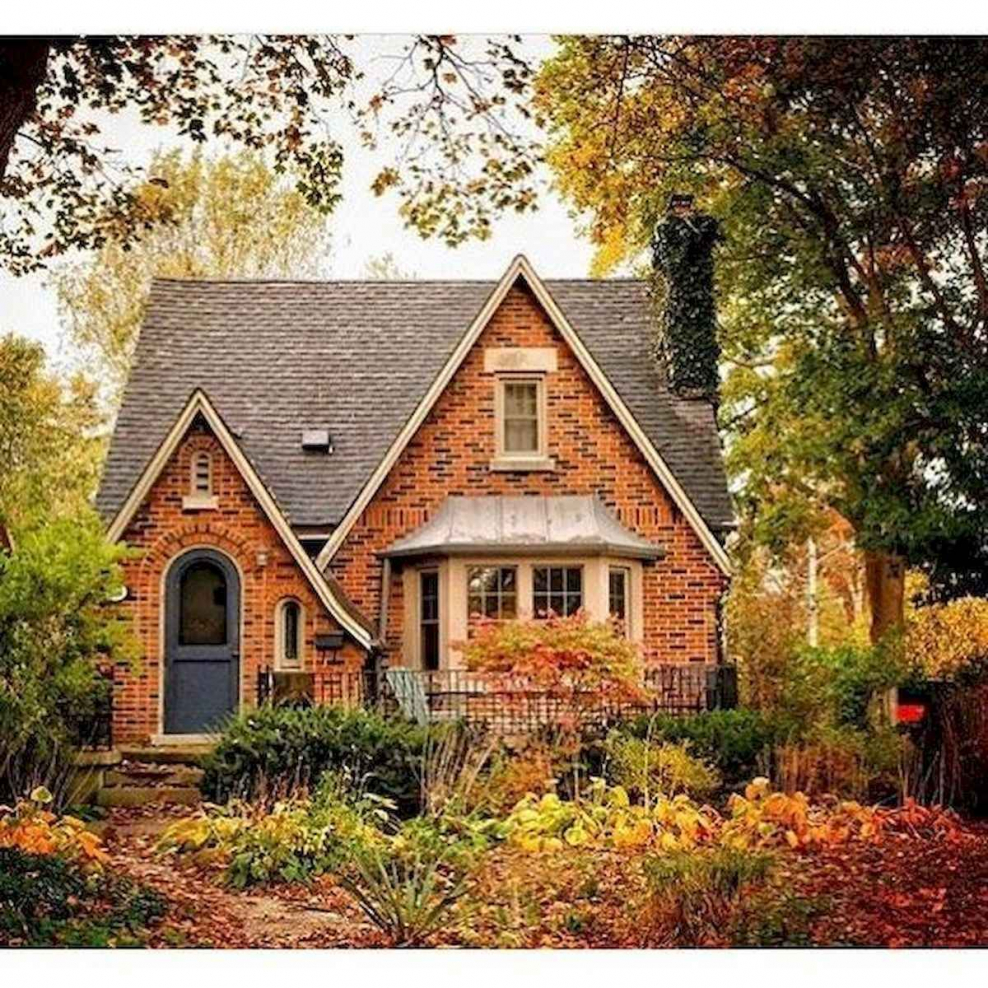 Стиль Тюдор (Tudor Revival Cottage)