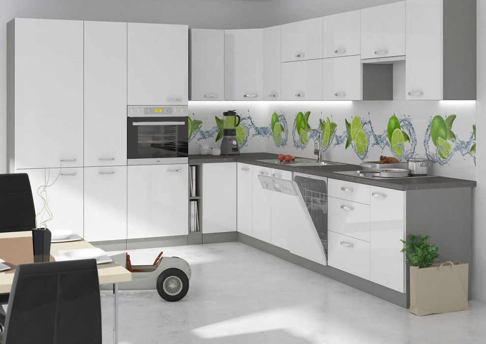 Белая глянцевая кухня