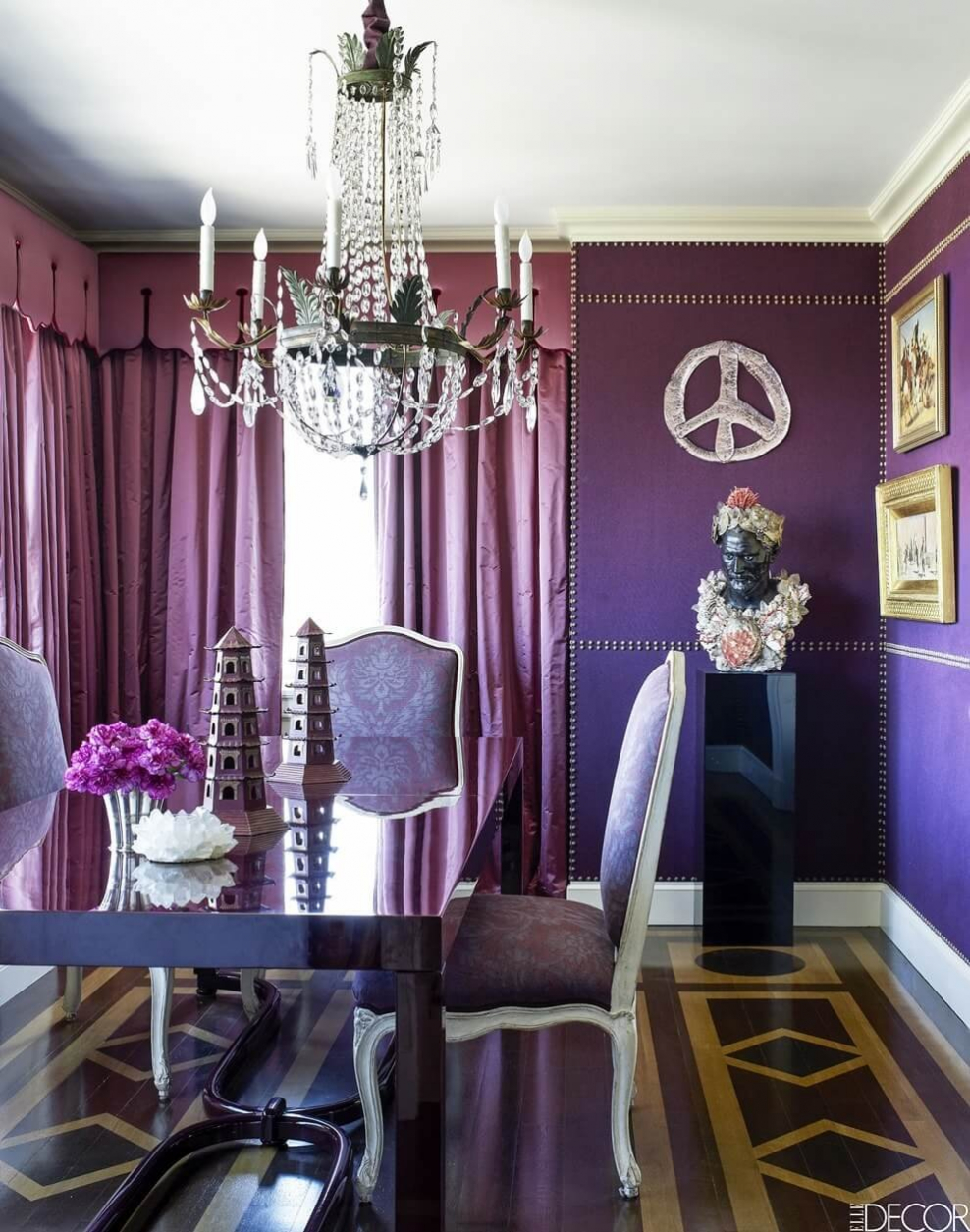 Пурпурный цвет в интерьере