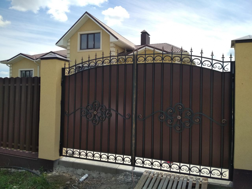 Арочные ворота