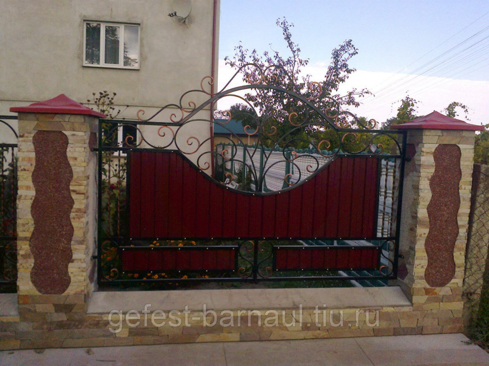 Декоративные вставки для забора