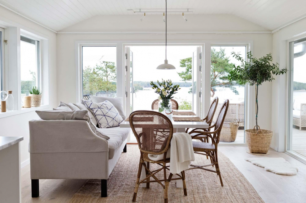 Фото дома рассеянный свет шведский стиль женщина