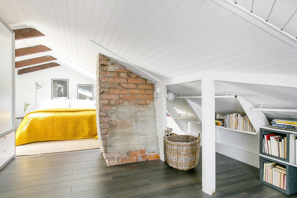 Ивар в мансарде