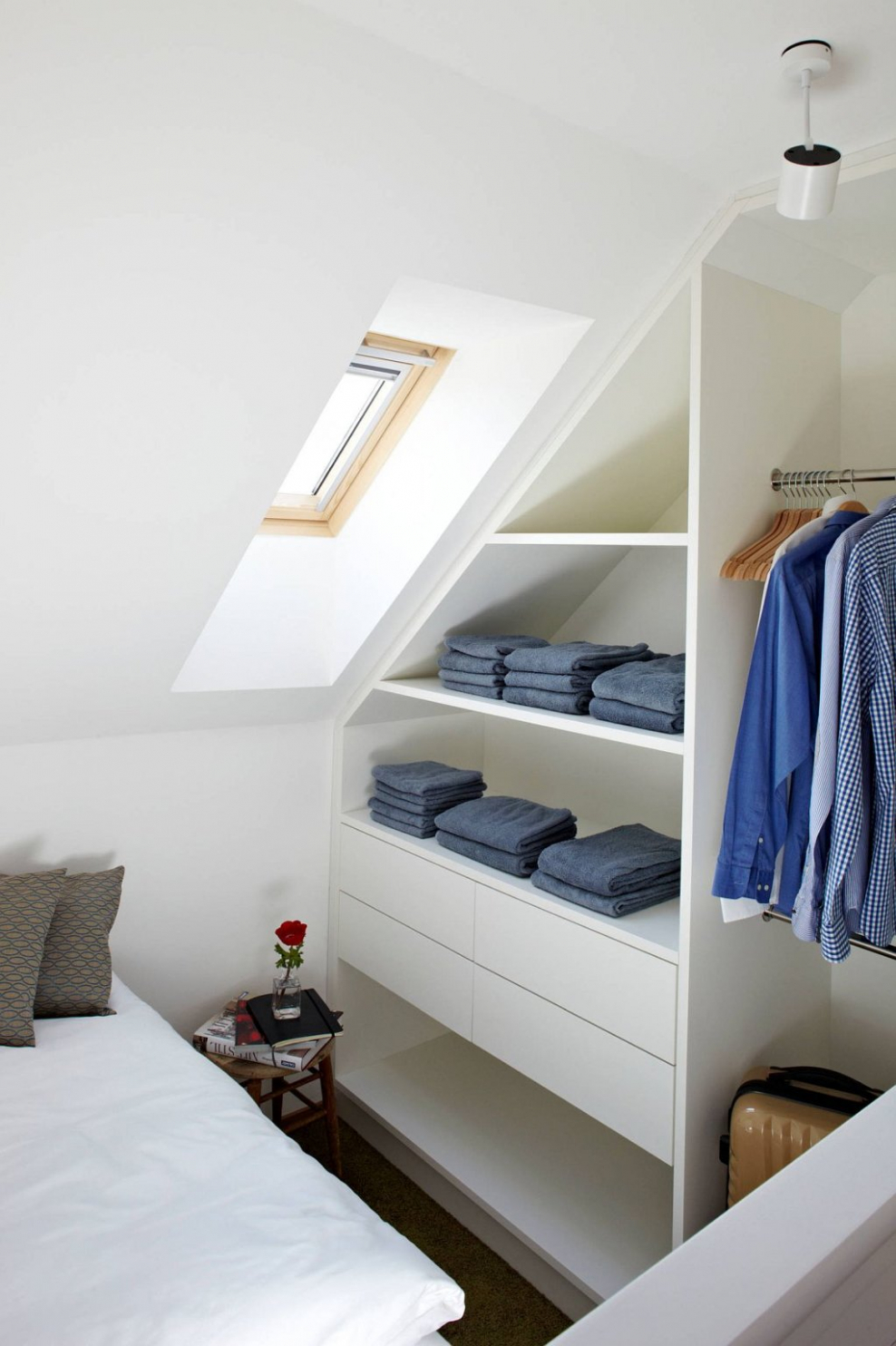 Шкафчики на мансарде