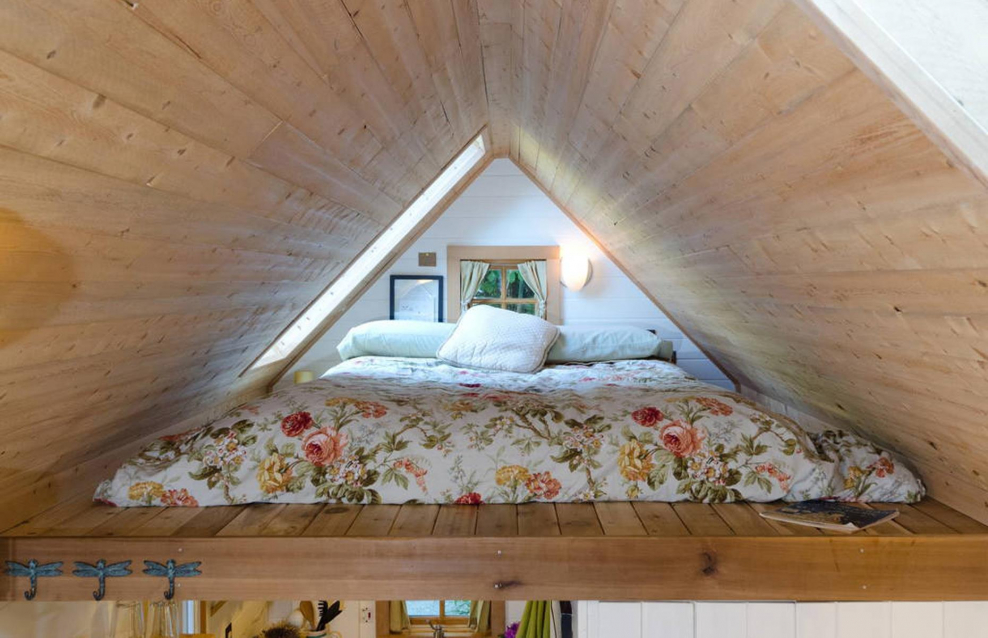 Маленький чердак на даче