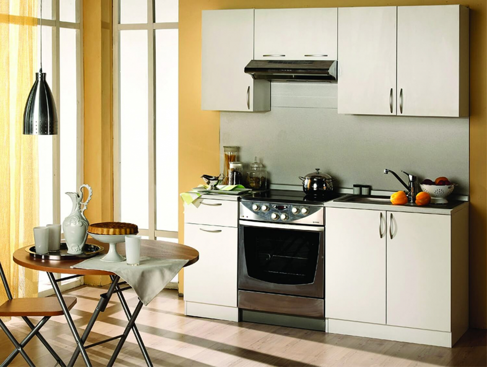 Небольшой кухонный гарнитур