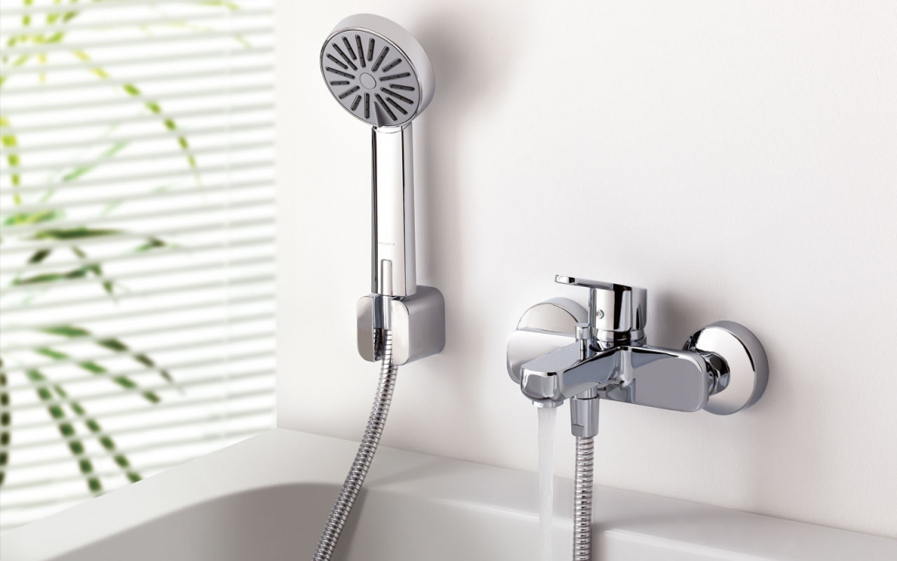 376810575 Смеситель logo Neo для ванны/душа (хром)