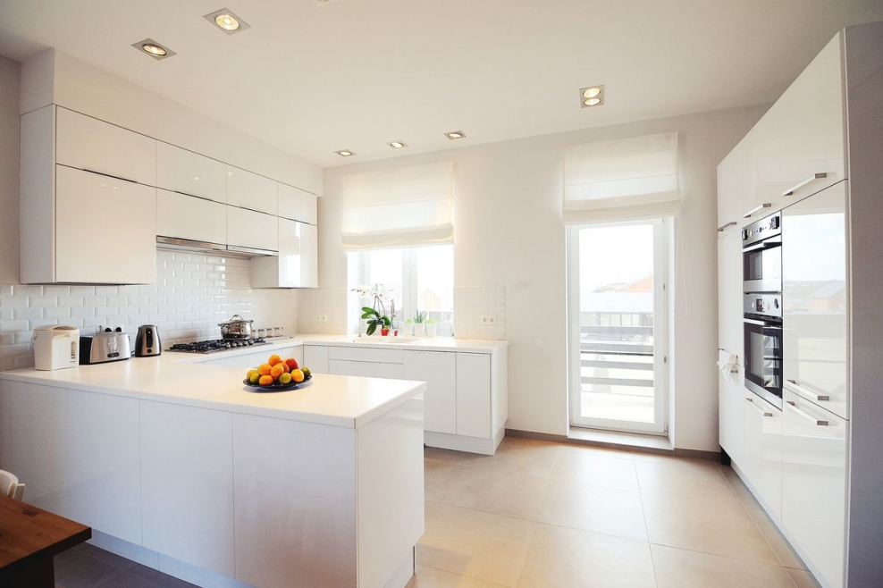 Кабинет руководителя Неоклассика серо беж