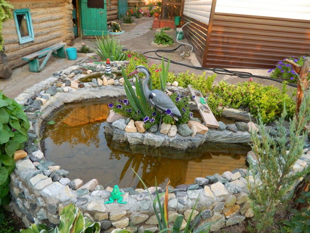 Украшения для пруда на даче