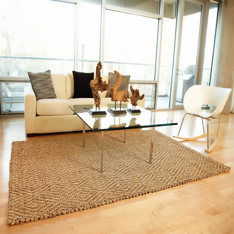 Циновка в интерьере гостиной