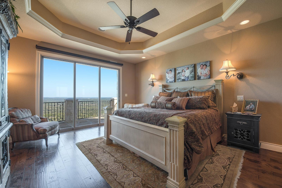 Средиземноморский стиль в интерьере спальни