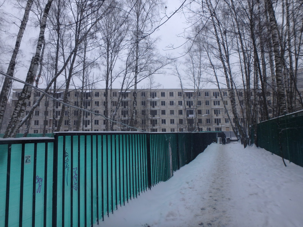 Просторная парковка