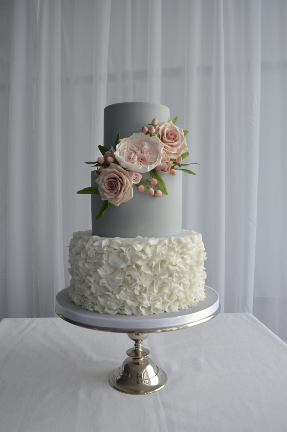 Голубой торт