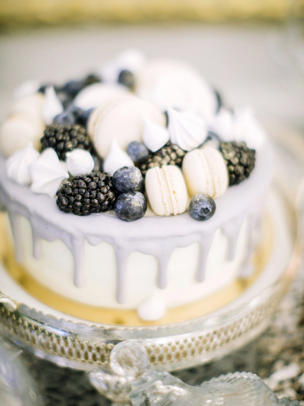 Серый свадебный торт