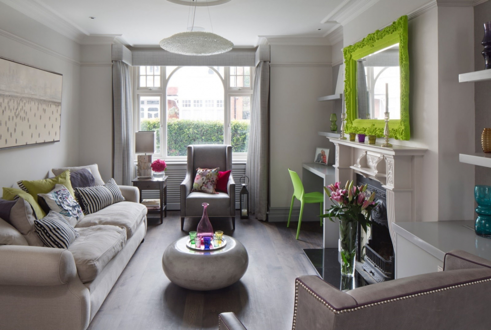 Гостиная с яркими акцентами