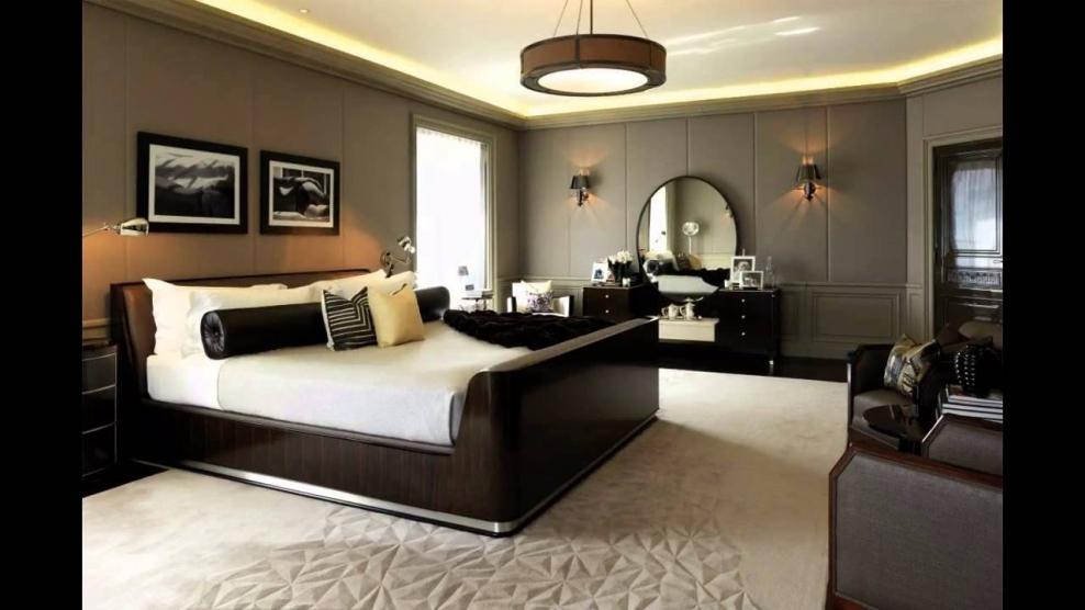 Спальня в современном стиле с темной мебелью
