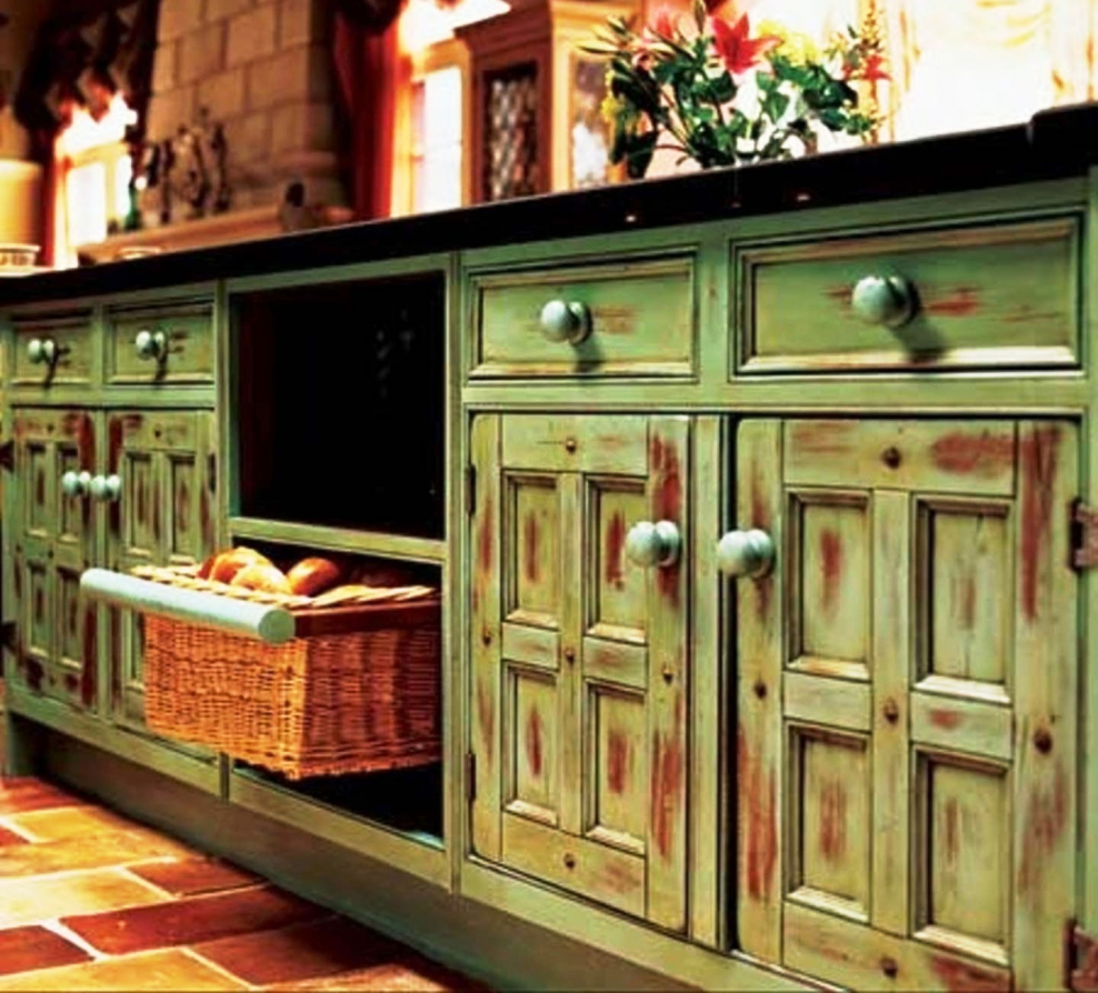 Кухонная мебель под старину
