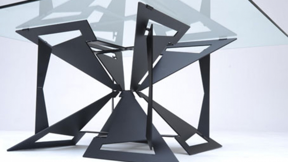 Необычная мебель из металла