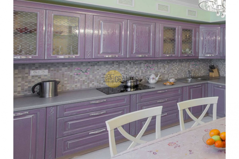 Кухня в сиреневом цвете