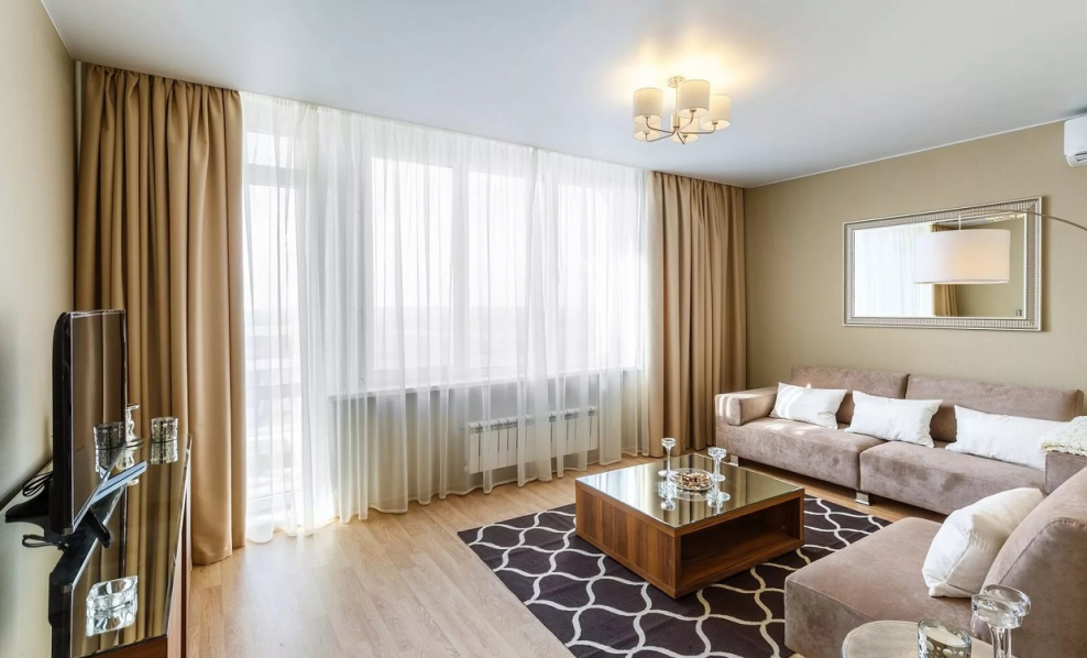 Гостиннаяс двумя окгами