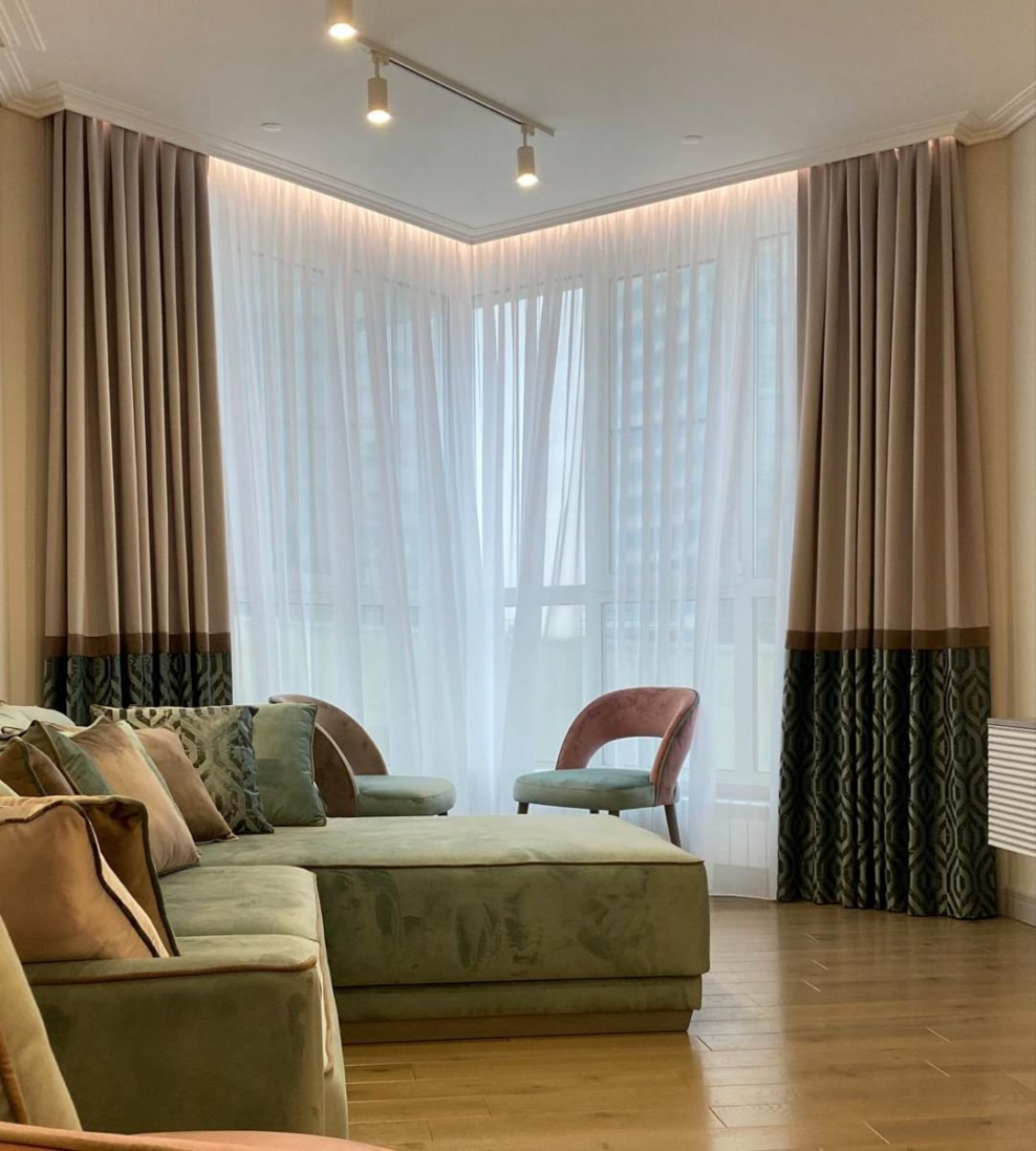 Шторы на угловое окно в зал