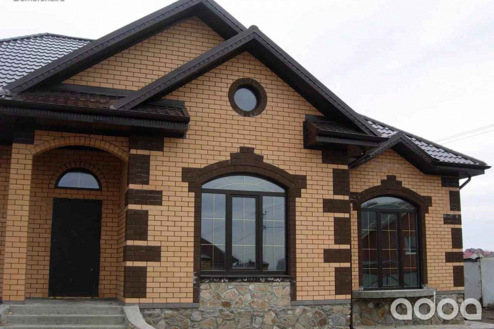 Красивые кирпичные фасады