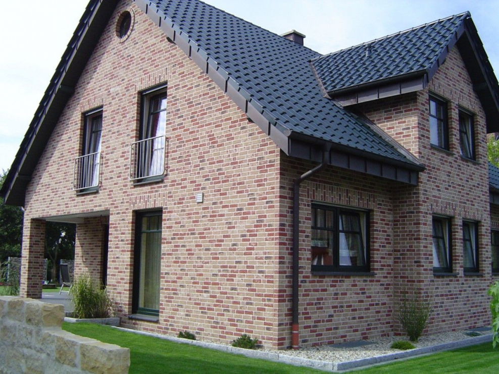 Фасады домов из облицовочного кирпича